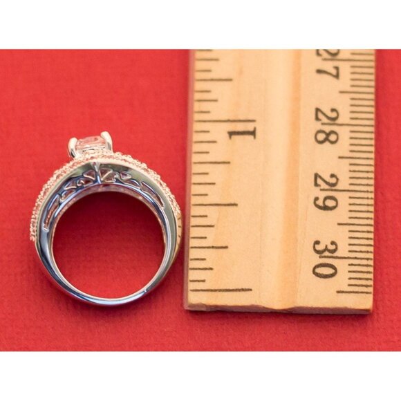 Vintage Silver Tone Rhinestone Elegant Avon Ring Size 5 - F6 - Picture 3 of 3